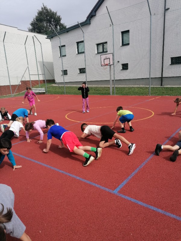 Týden basketbalu na školách