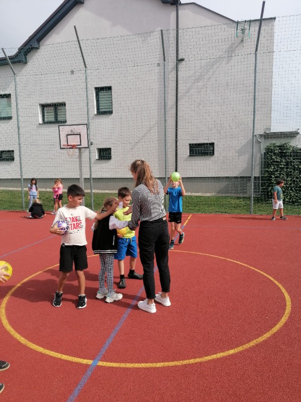 Týden basketbalu na školách