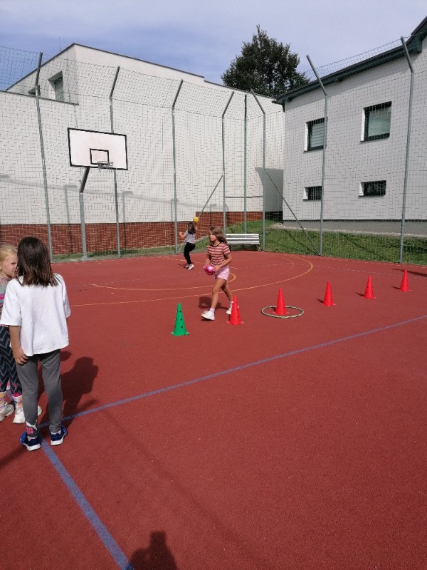 Týden basketbalu na školách