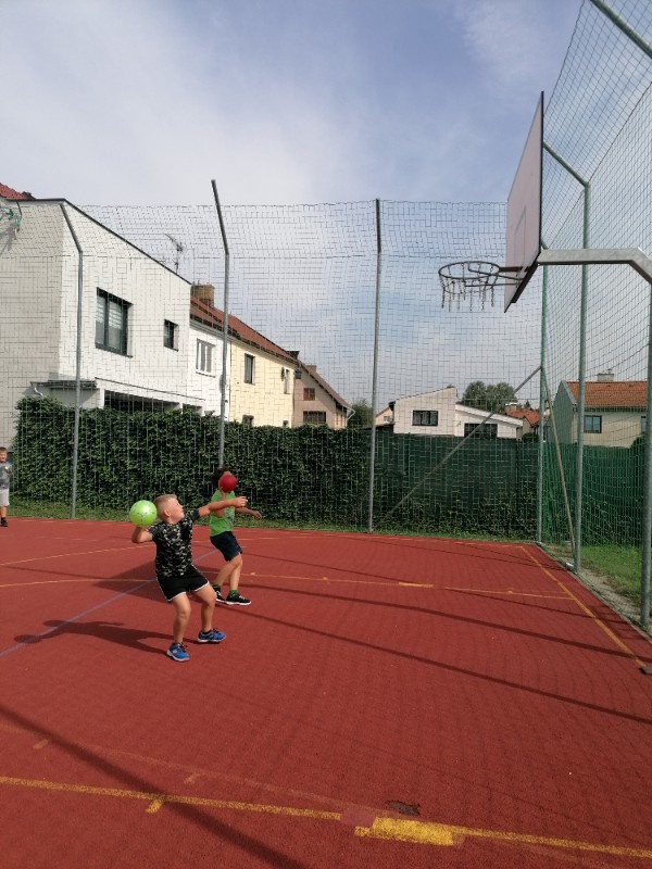 Týden basketbalu na školách