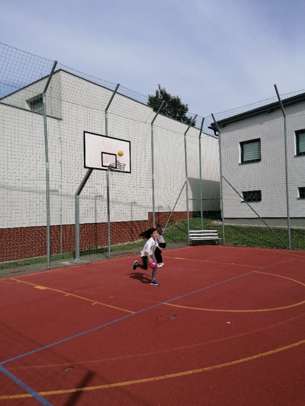 Týden basketbalu na školách