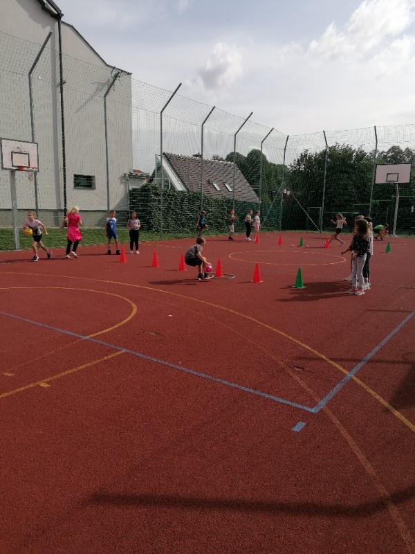 Týden basketbalu na školách