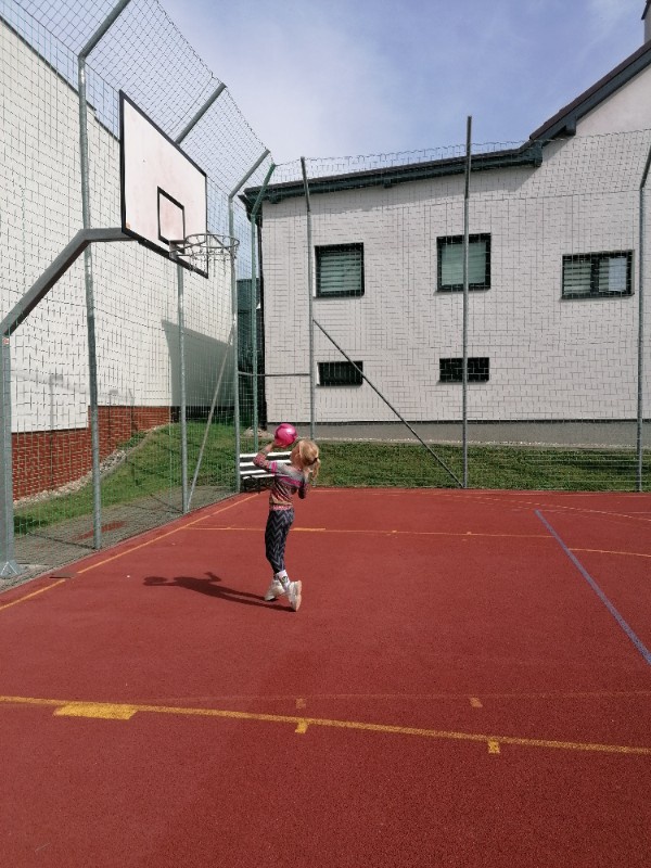 Týden basketbalu na školách