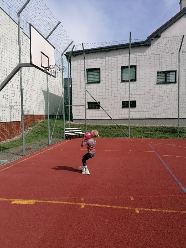 Týden basketbalu na školách